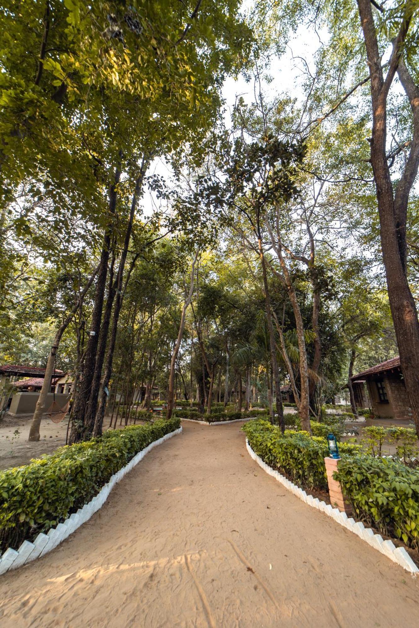 Tiger Trails Resort Tāla Exterior foto